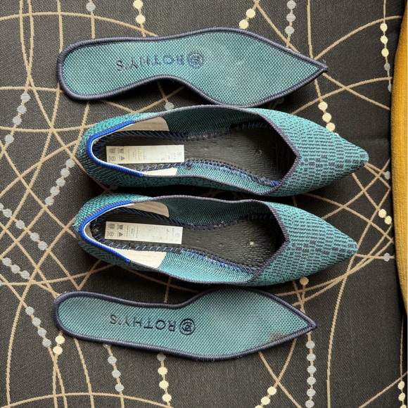 Rothy’s Spruce python points size 6 - Picture 4 of 9